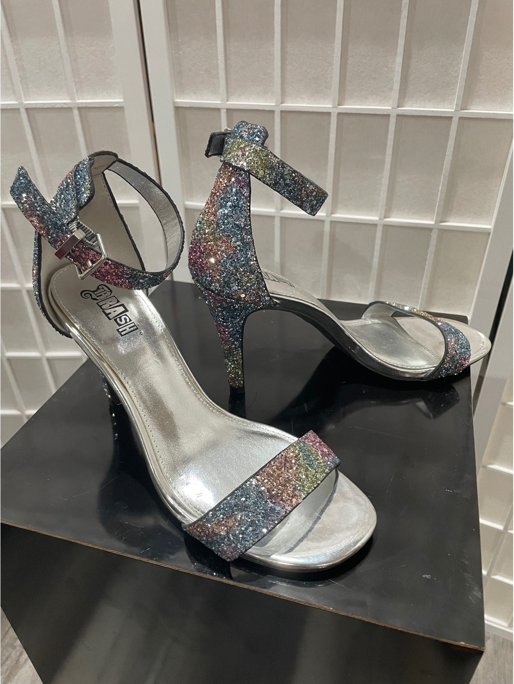 Super Glittery Women's Strappy High Heel Sandals Size 7